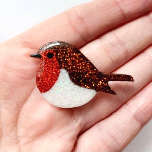 Handmade glitter Robin resin fridge magnet.