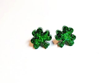 Handmade clover resin stud earrings.