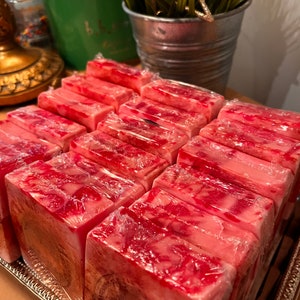 Jabón de menta navideño. 7 onzas