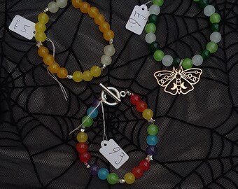 Pulseras de cuentas de vidrio hechas a mano / Góticas / Orgullo / Arcoíris / Mariposa