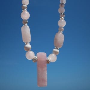 Mondstein & Rosenquarz Halskette | Handgemachter Kristallschmuck | Heilstein-Halskette