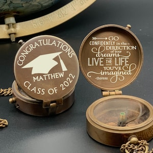 Regalo de graduación universitaria 2025, regalo de graduación, brújula grabada personalizada, regalo para él, brújula para mi hijo, regalo de doctorado.