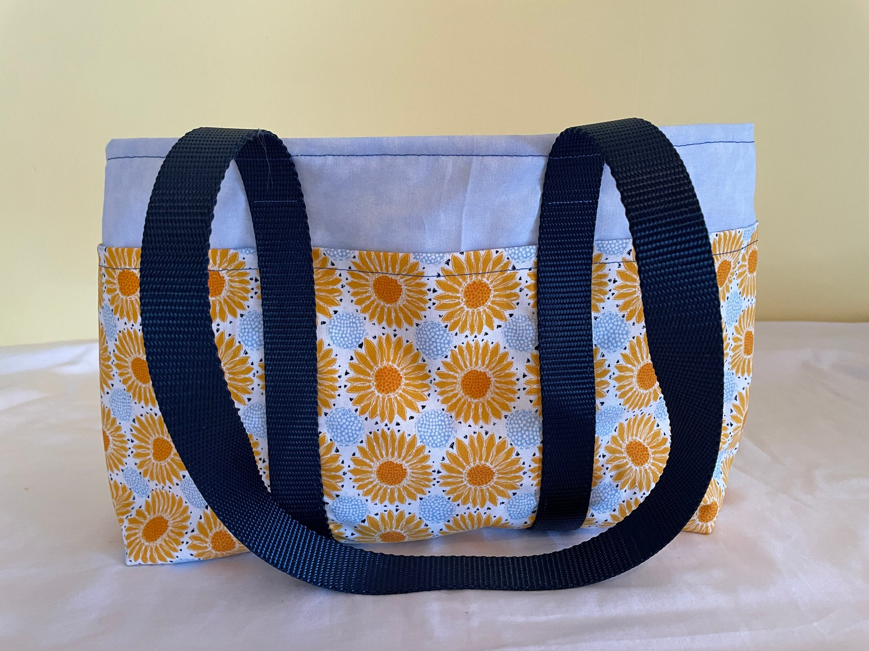 Six pocket bag hotsell
