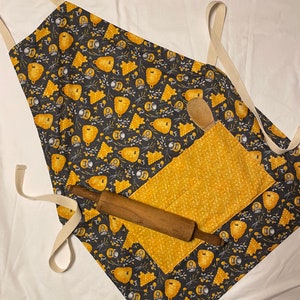 Beehive apron