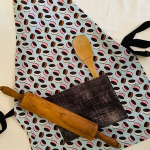 Ice cream sandwich adjustable childrens apron