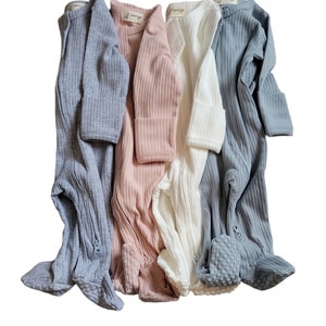 Ribbed Zipper Sleeper/Organic Cotton/neutral/Spandex/trendyandstylish/rib fabric/2 way zipper/Coming home outfit/Baby sleeper