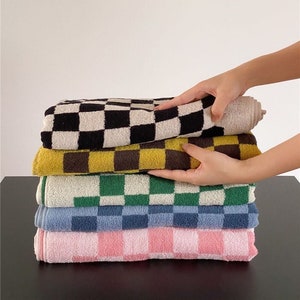 Checkered Hand Towel - 14"x30"