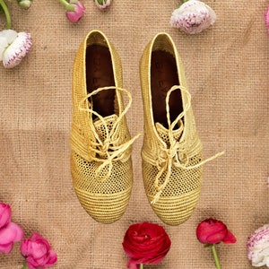 Unisex Raffia Summer Vibes: Handcrafted Moroccan Sandals for Sustainable Style!