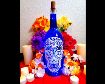 Sugar Skull Wine Bottle Lamp; Day of the Dead Gift; Dia De Los Muertos; Cinco de Mayo Lamp; Halloween Decor Lamp; Wine Bottle Light