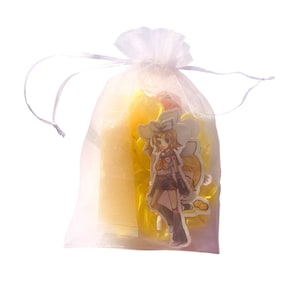 Rin Kagamine's Orange Lipgloss Bundle