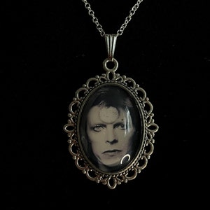David Bowie / Classic Rock Vintage Retro style necklace