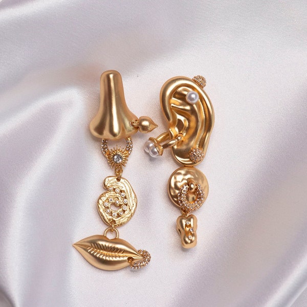Vintage gold tone anatomy face earrings; Bijoux earrings; Lips ears mouth face jewelry drop earrings; Fun costume irregular earrings
