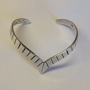Vintage Sterling Silver Taxco Mexico Cuff bracelet, Artisan stamped; Mexico, TS 22, 925, SB