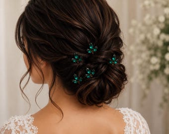 Set of 5 pieces Emerald green Rhinestone hair pins for wedding, bridal, bridesmaids etc.