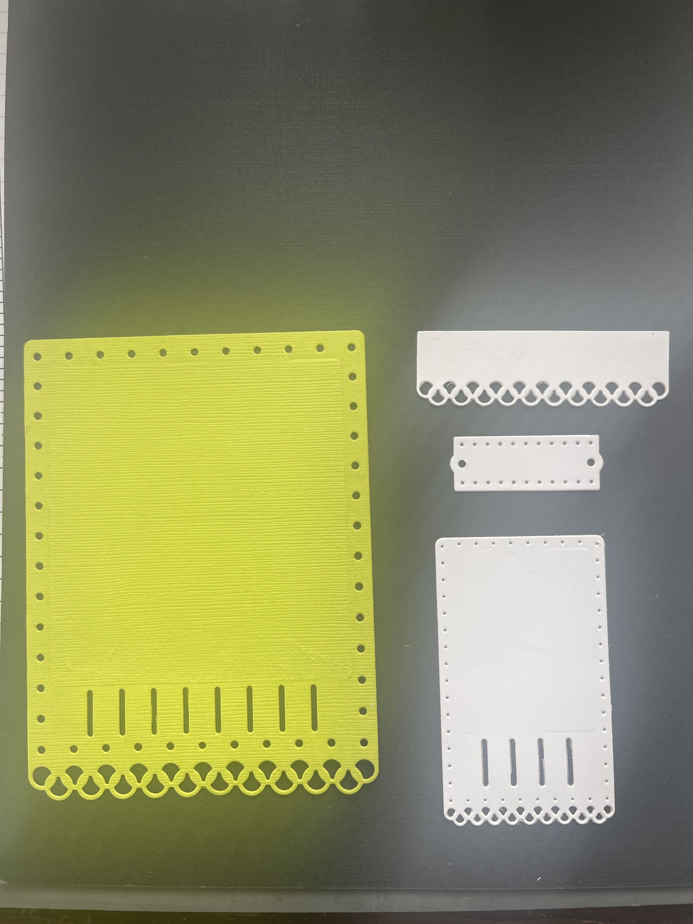 Price Reduced Spellbinders S5135 Nestabilities Card Creator A2 Fancy