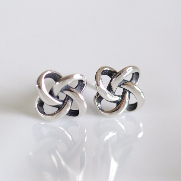 Celtic Endless Knot Stud | Solid 925 Sterling Silver Vintage Style Oxidized Celtic 4 Circle Knot Earrings Push Back | Girls Childrens Womens
