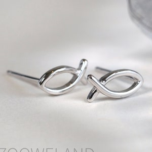 Ichthys Christian Boucles d'oreilles en argent poisson - Boucles d'oreilles délicates en argent sterling 925 avec friction pour enfants Filles femmes