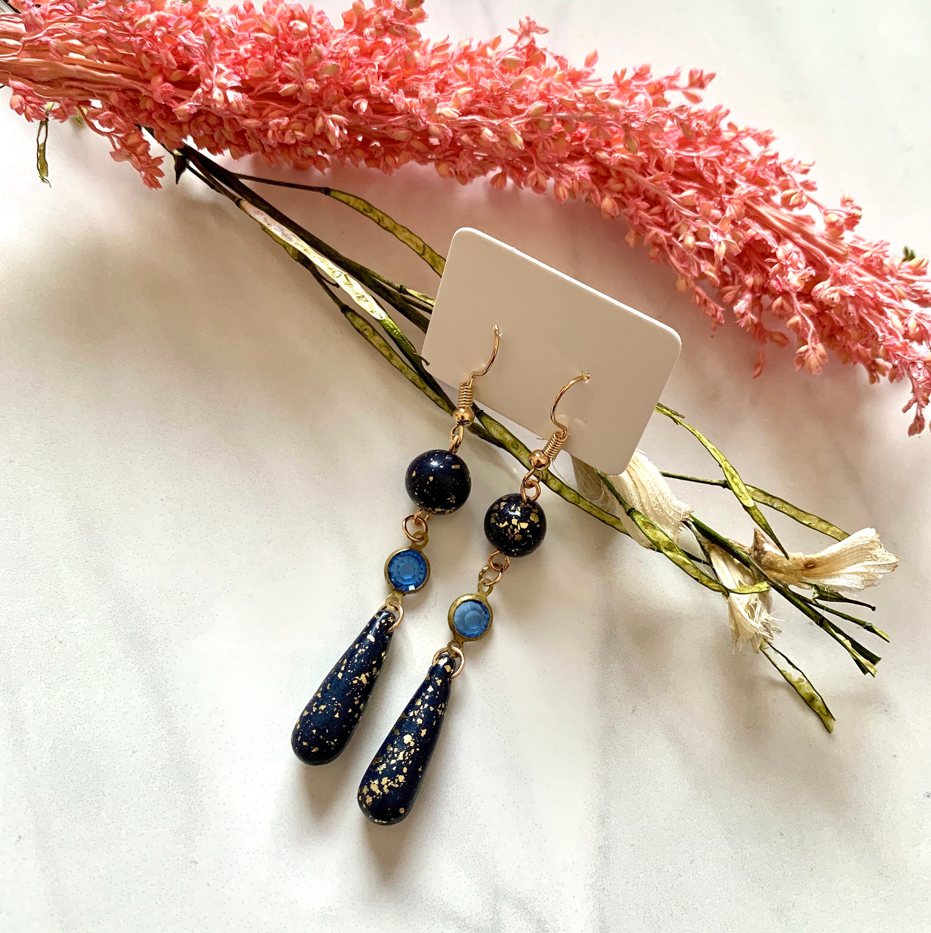 5 Types of Earrings to Wear with Your Party Outfits and Evening Wear Dresses  - Zariin