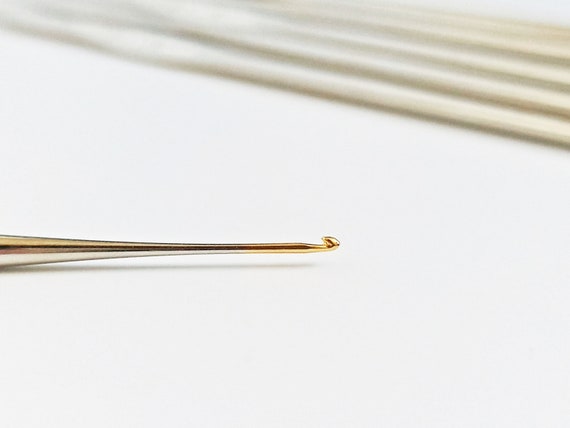 Fine Crochet Hook L Sizes From 0.45 Mm to 1.75 Mm L Gold Ends L