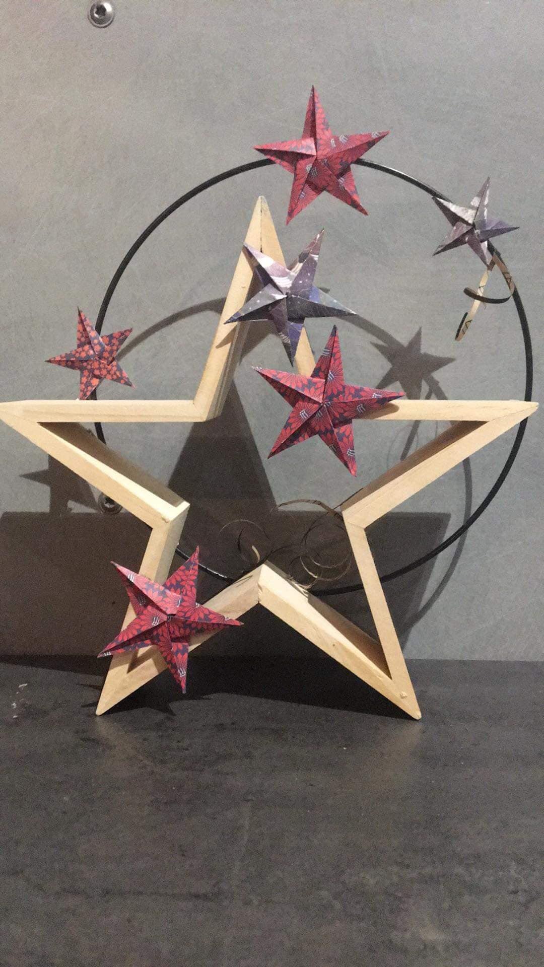 Décoration Étoile Origami Théme Rouge et Grise