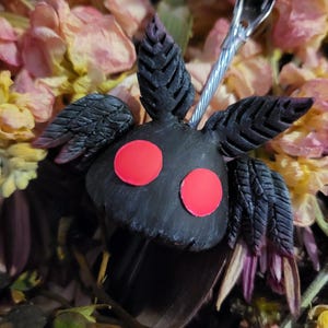 Glowing Mothman Mushroom Smoke Clip