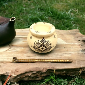 Moroccan Ceramic Ashtray with berber desgine, Painted by hand Ashtray, Unique Ashtray, Decorative Ashtray, black & white ashtray