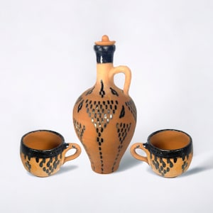 Clay Water Pitcher with 2 Cup Clay Water Pot for Drinking Terracotta Mugs Earthen Water Carafe Set handmade Pottery Jar for Drinking