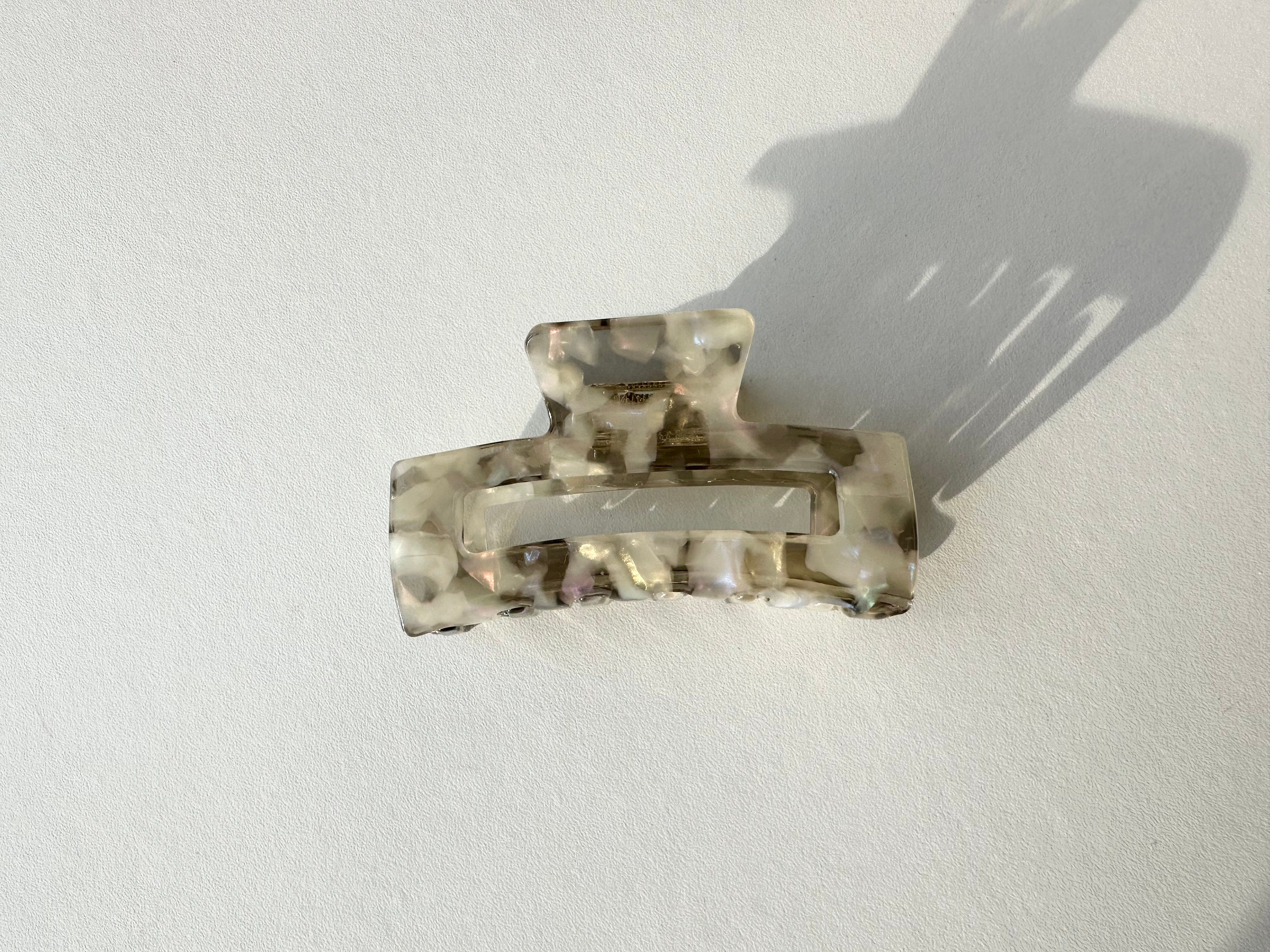 Grande Ibiza Claw Clip main image 1