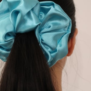 Jumbo Charmeuse Satin Scrunchie, Oversize XXL Large Scrunchies, Ponytail Elastic Hair Tie, Handmade Hair Accessories, Bridesmaid Gift Bild 6
