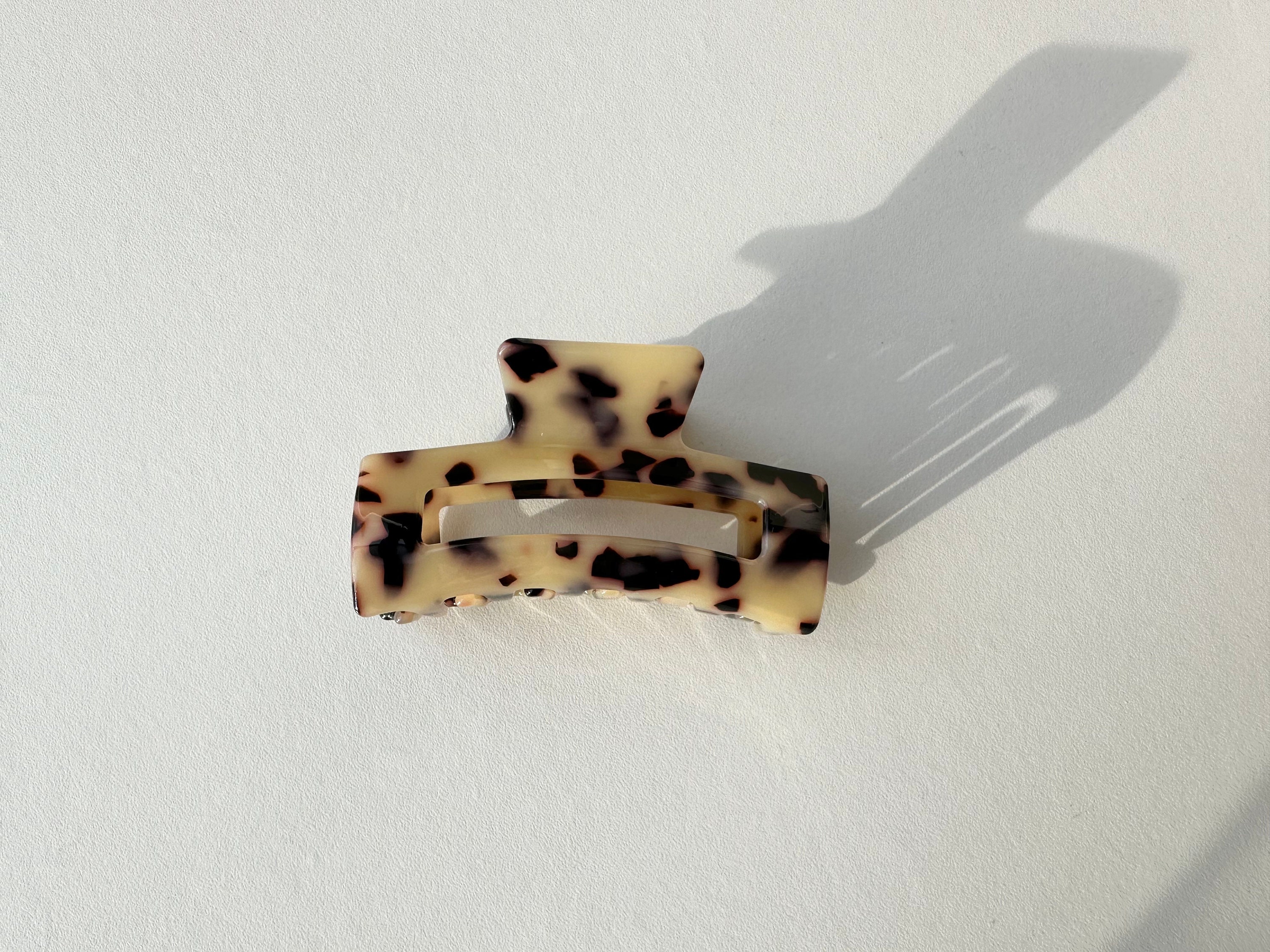 Grande Ibiza Claw Clip main image 0