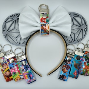 Mouse Ear Holder: Backpack Bag Clip