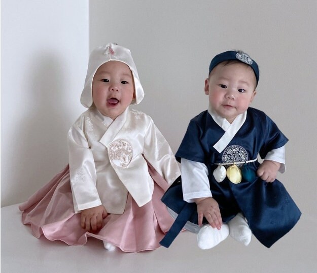 Fondant Korean baby boy in Hanbok, Korean baby shower, Korean fondant