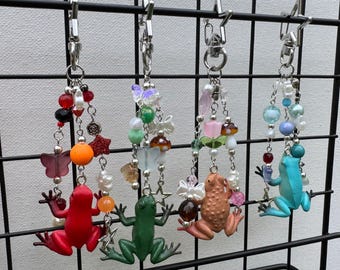 Llavero realista de rana/sapo con cuentas