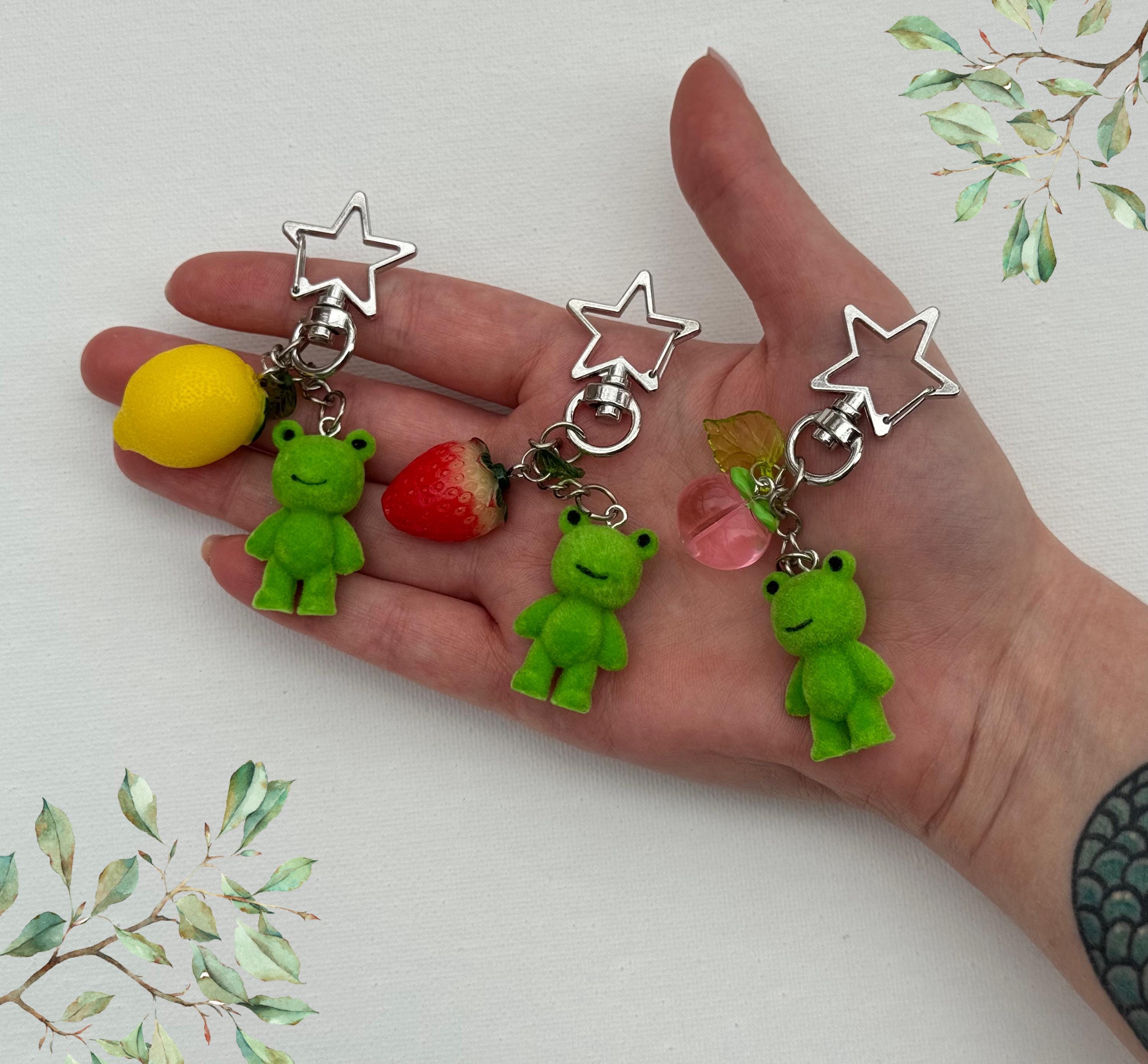 フロック加工のカエルキーホルダー - Etsy 日本