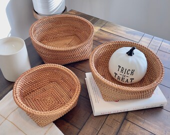 round rattan basket for serving food fruit bread vegetable woven wicker basket decorative organize serving catch all tray for coffee table