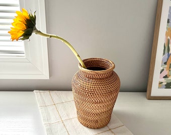 Handmade Vases for Flowers Dry Flower Decorative Vase Unique Rustic Home Decor Rattan Hand Woven Boho Vase Housewarming Gifts for Her Mom