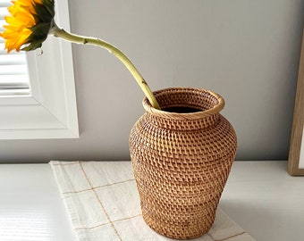 Vases Decor for Dry Flowers Holiday Mothers Day Gifts for Her Mom Small Handmade Rattan Decorative Vase Unique Hand Woven Flower Holder Vase
