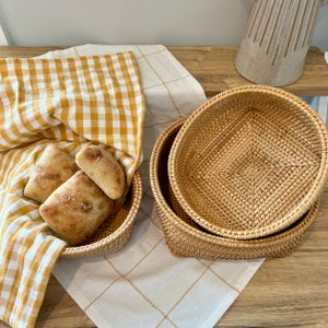 Bread Storage Basket Holiday Gift Rattan Wooden Serving Bowls Hand Woven Baskets Potato Vegetable Storage Bin Housewarming Holiday Mom Gifts