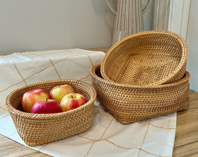 Rattan Fruits Basket, Wicker Fruit Bowl, Woven Bread Basket for Serving, Wooden Serving Tray, Vegetable Bread Storage Bin, Housewarming Gift
