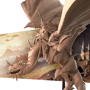 Może przedstawiać: Szczegółowy, niepomalowany model 3D smoka z jeźdźcem. Smok ma duże skrzydła, długi ogon i jeźdźca siedzącego na jego grzbiecie. Jeździec trzyma miecz i ma na sobie płaszcz.