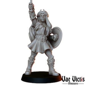 Moon Elf Cleric | Clerics - Vae Victis Miniatures | High Resolution Resin