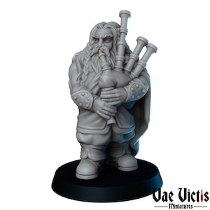 Dwarf Bagpiper Bard | The Itinerant Band - Vae Victis Miniatures | High Resolution Resin