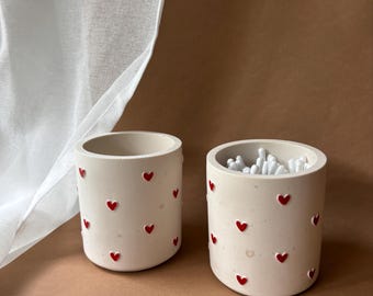 Round organizer with red hearts | Bathroom storage | Toothbrush holder | Bathroom shelf | Desk organizer | Decoration | Home decor | Mug
