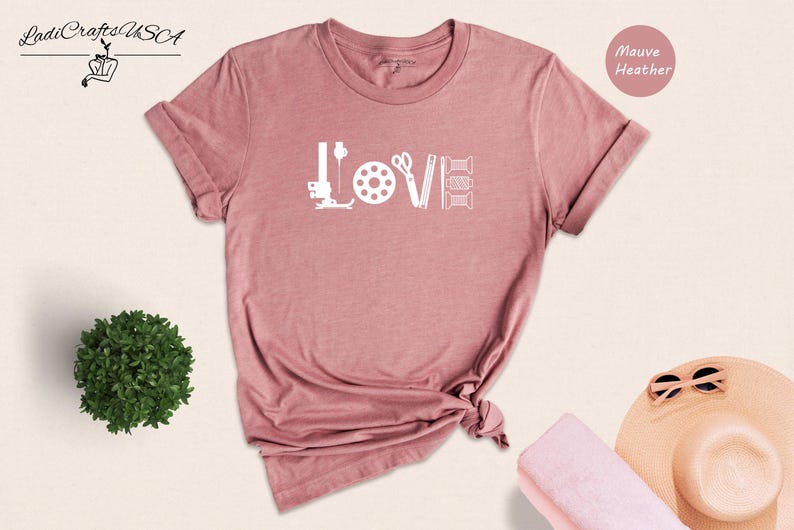 Camiseta divertida para amantes de la costura: Camiseta con humor para artesanos / Mezcla de algodón, corte unisex / Regalo para mamá, Camiseta para quilters imagen 2