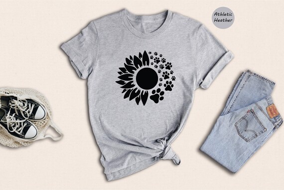 Sunflower Dog Paws T-Shirt Gift For Dog Lovers Sunflower Dog Paws T-Shirt Gift For Dog Lovers