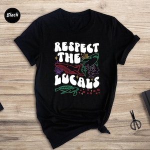 Whale Shark Tshirt Casual Tee, Respect The Locals Print (Unisex XS-XXL, Relaxed Fit, Cotton Blend) imagem 3