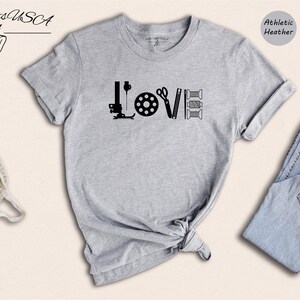 Camiseta divertida para amantes de la costura: Camiseta con humor para artesanos / Mezcla de algodón, corte unisex / Regalo para mamá, Camiseta para quilters imagen 5