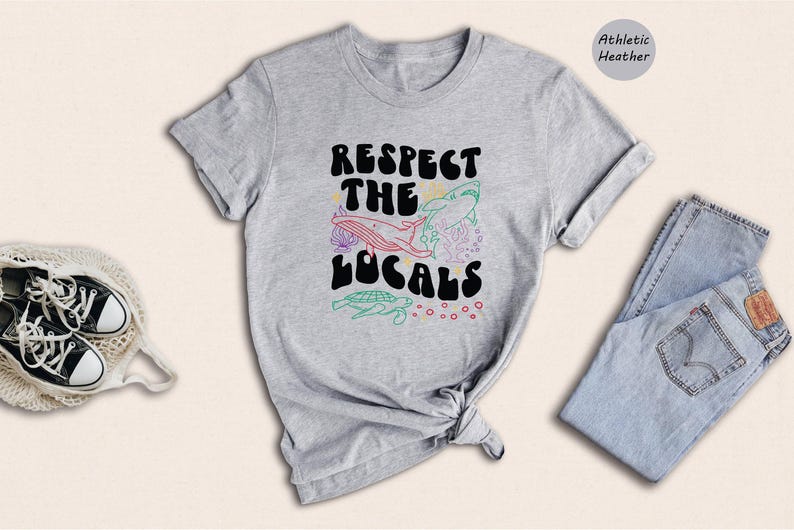 Whale Shark Tshirt Casual Tee, Respect The Locals Print (Unisex XS-XXL, Relaxed Fit, Cotton Blend) imagem 2
