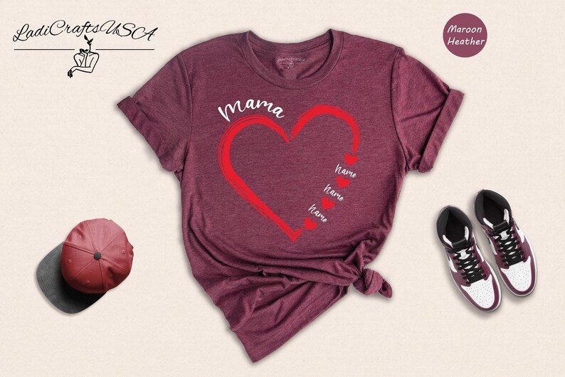 Chemise coeur de maman personnalisée : illustration de prénoms d'enfants - cadeau personnalisé, mélange coton-polyester, vêtements de fête des mères image 5