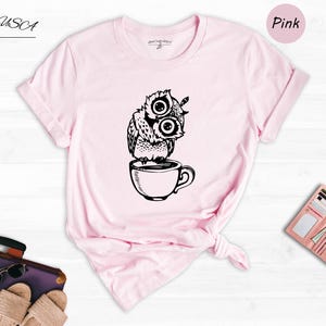 Camiseta de Búho Café - Camiseta de Búho Nocturno - Estampado Animal Nocturno, Mezcla de Algodón, Ropa Casual para el Turno de Noche imagen 2